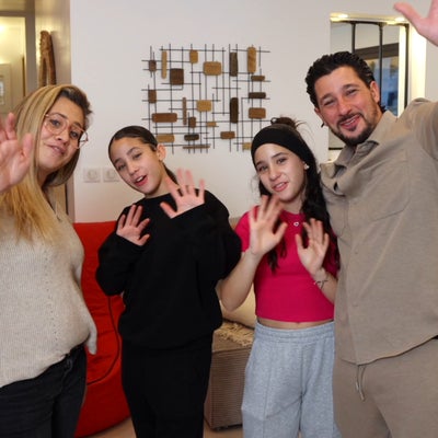 Familles Nombreuses : la famille Fanich teste l'offre Maison Sécurisée de SFR