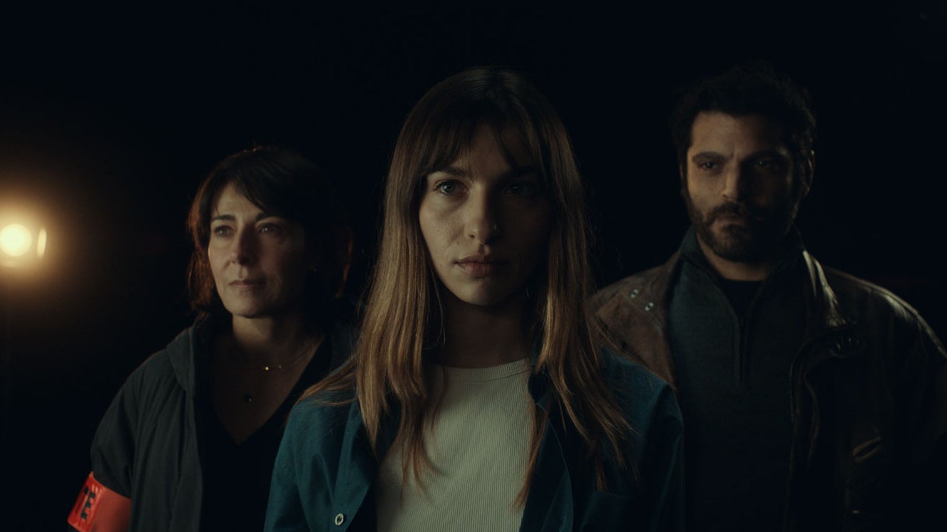 Marilyne Canto, Marie Colomb et Vincent Heneine dans "Follow".