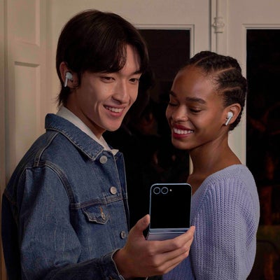 Samsung : un premier smartphone pliable en trois en perspective ?