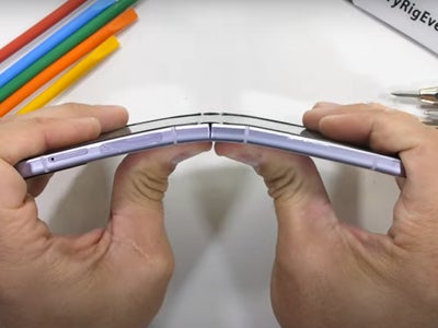 Le Samsung Galaxy Z Flip3 passe un test extrême de résistance