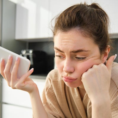 Et si votre smartphone gérait la mise en attente téléphonique pour vous ?