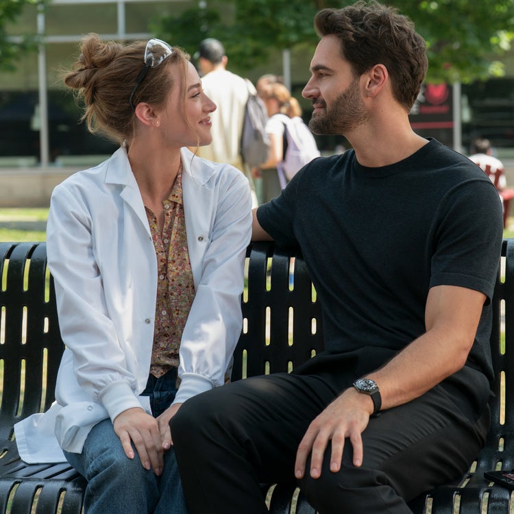 The Love Hypothesis : de quoi s’inspire la nouvelle rom-com de Prime Video ?