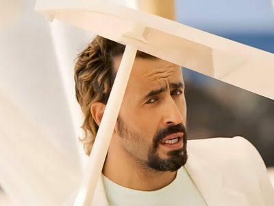 Comme Jonathan Cohen dans Sentinelle,  5 acteurs qui ont chanté pour de rire