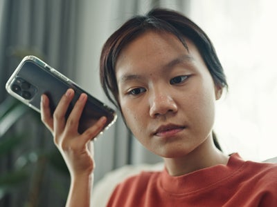 Le haut-parleur de votre smartphone n’émet plus de son ? Voici quelques astuces pour y remédier !