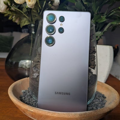 Samsung Galaxy S25 Ultra vs iPhone 16 Pro : le comparatif