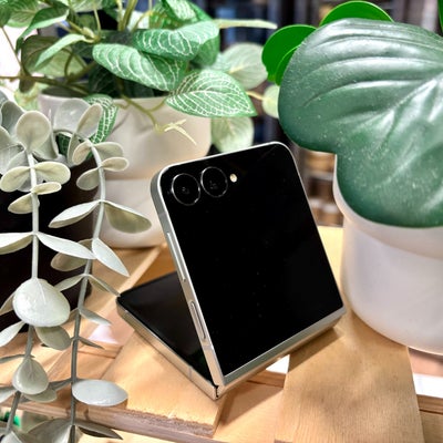 Notre test du Samsung Galaxy Flip7 FE : le pliable abordable et optimisé