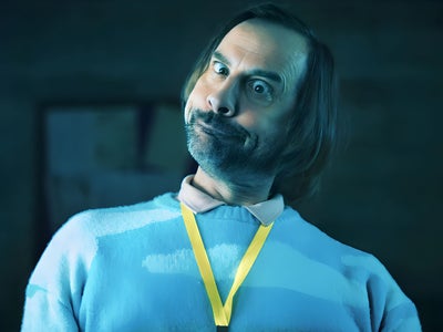 Rictus : une nouvelle série délirante avec Fred Testot sur OCS