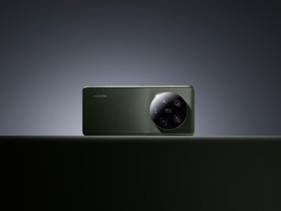 Le Xiaomi 13 Ultra est (enfin) disponible en France, et à prix séduisant chez SFR