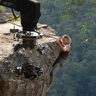 Apex sur Netflix : Charlize Theron a-t-elle vraiment réalisé ses propres cascades ?