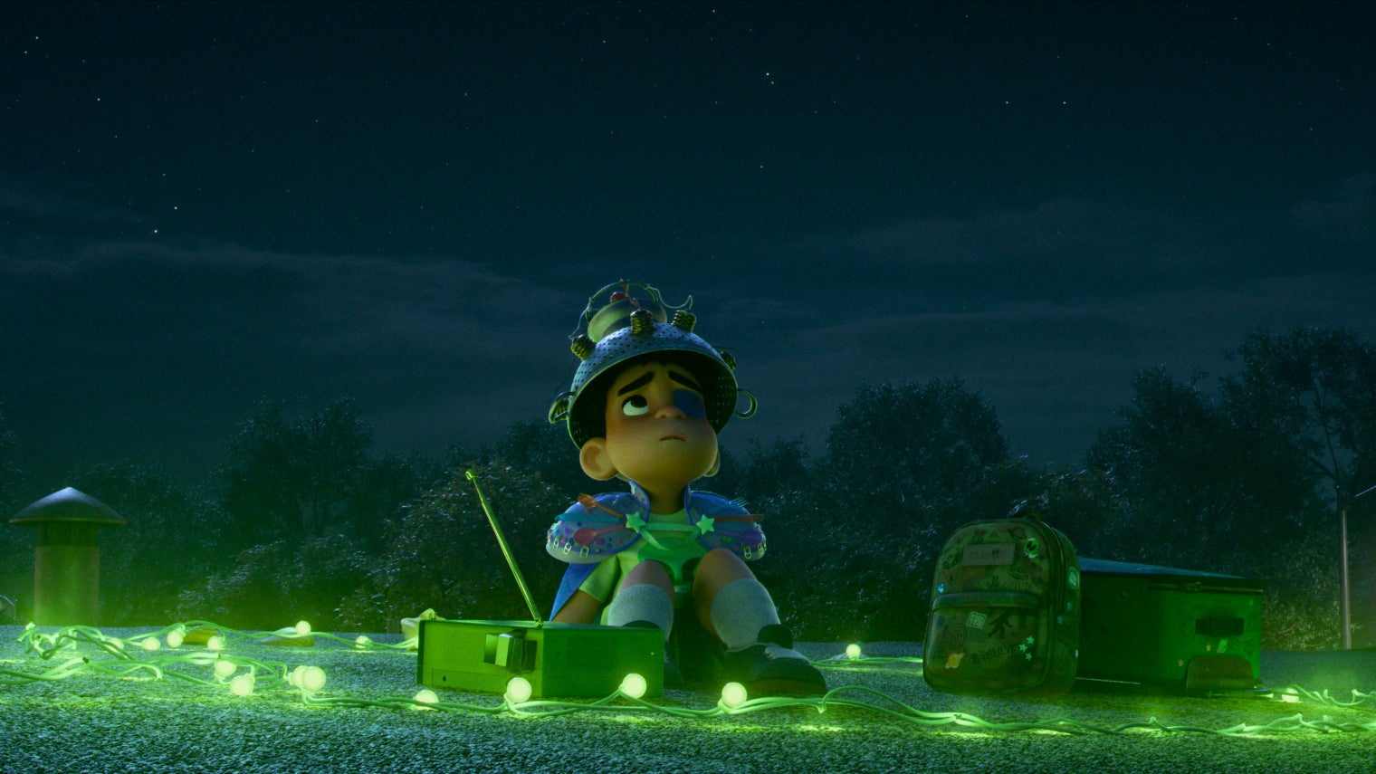 Elio, encore seul, attend d'être kidnappé par des aliens