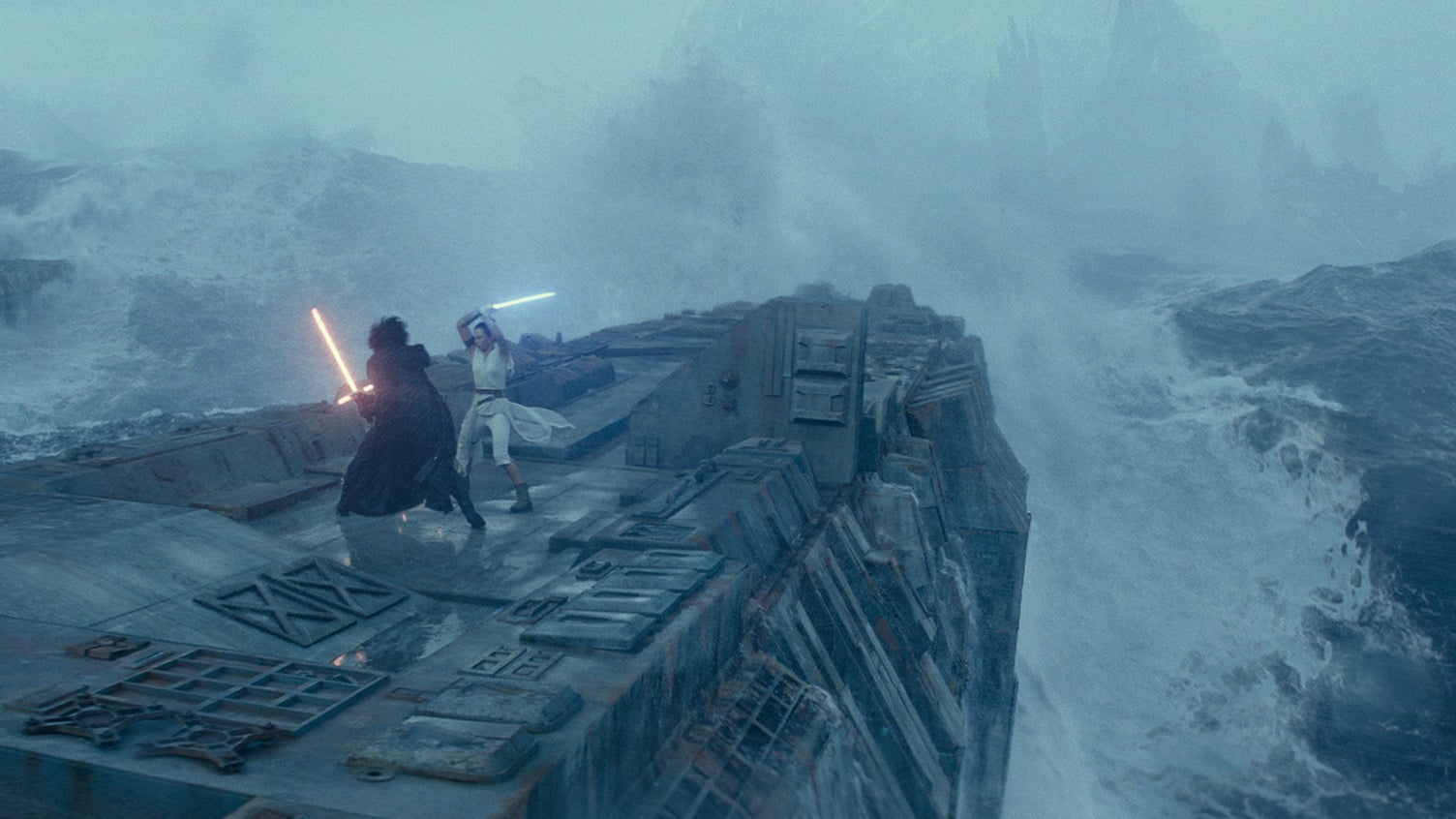 Kylo Ren et Rey ont l'air contents de se retrouver dans cet ultime chapitre de Star Wars...