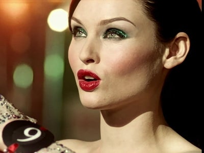 Pourquoi ce tube de Sophie Ellis-Bextor cartonne 22 ans après sa sortie ?