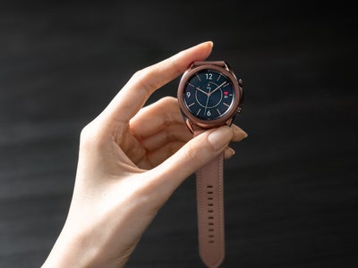 Wear OS : Samsung pourrait renouer avec Google pour ses prochaines Galaxy Watch