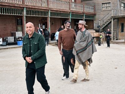 Tout simplement fan : Éric et Ramzy poussent la caméra cachée à l’extrême sur Prime Video