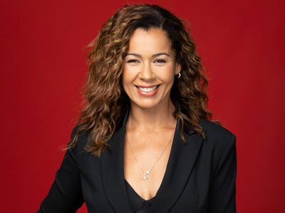 Chimène Badi reprend Édith Piaf pour son nouvel album