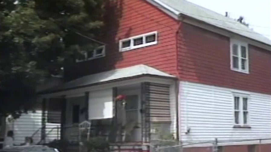 Image d'archive de la maison des Smurl a West Pittston