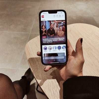 iPhone : comment remettre la barre de Safari en haut sous iOS 15 ?