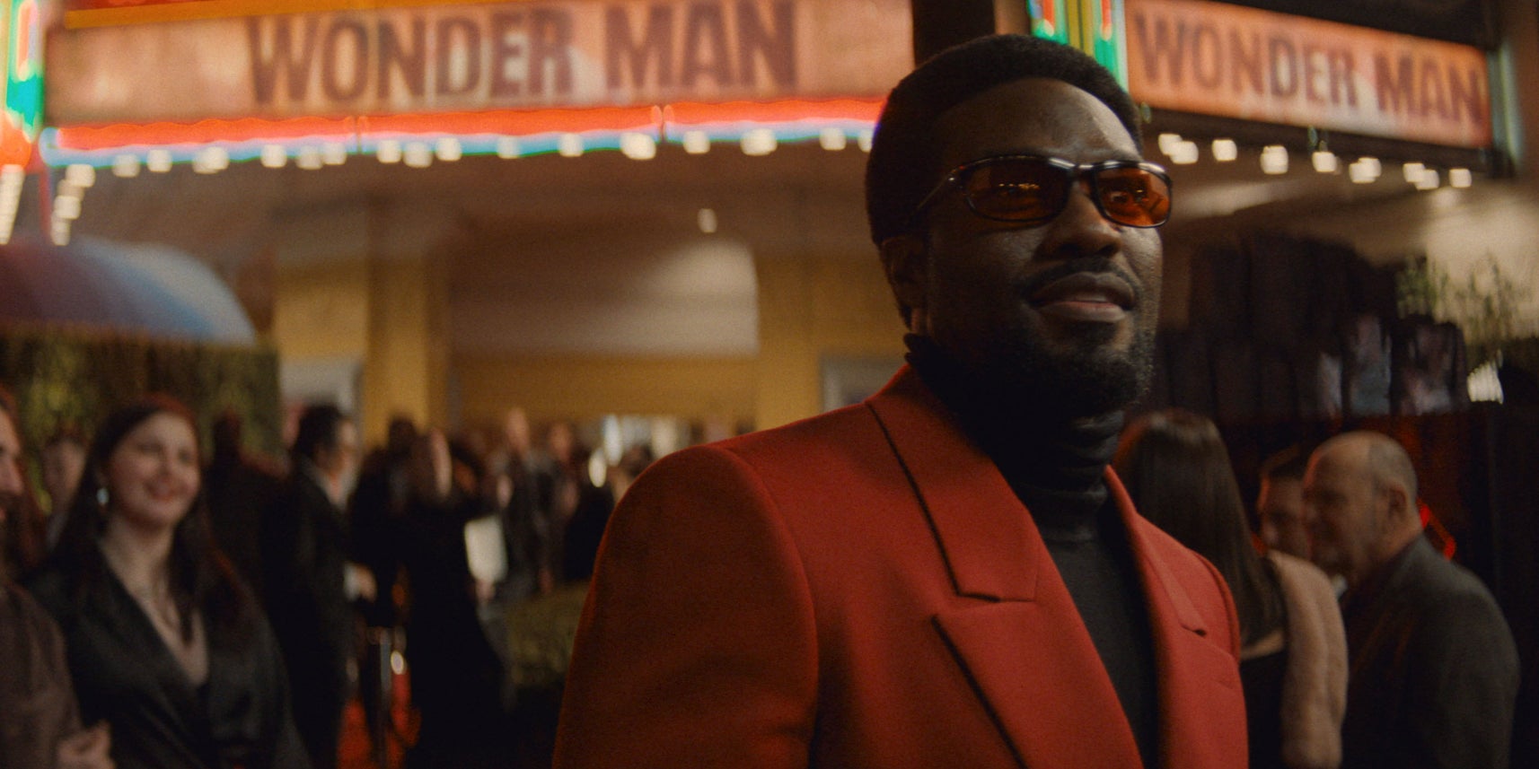 "Wonder Man" réussit le pari de casser les codes établit chez Marvel.