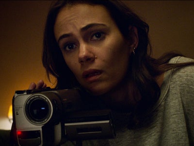 Archive 81 : la nouvelle série horrifique qui cartonne sur Netflix