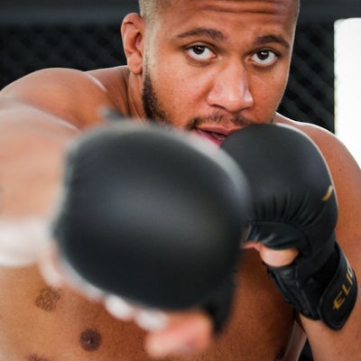 L'UFC Paris avec Gane vs Tuivasa, c'est à vivre ce soir sur RMC Sport 2