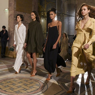 Fashion Week : Jacquemus et Apple présentent un défilé filmé à l'iPhone 16 Pro Max