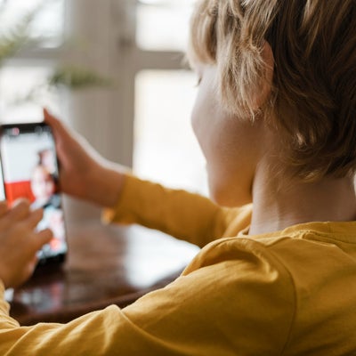 Nouvelle vérification d’âge de Google : protégera-t-elle vraiment nos enfants ?