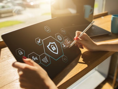 Internet : les bons réflexes pour naviguer en toute sécurité