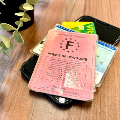 Permis, cartes Vitale et d'identité sur smartphone : ce qu'il faut savoir sur la dématérialisation