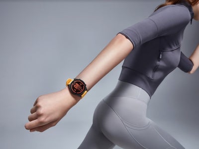 Mi Watch : la montre connectée de Xiaomi est arrivée chez SFR