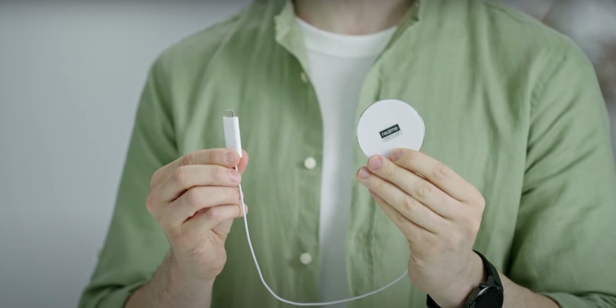 Présentation du chargeur MagDart 15 W.