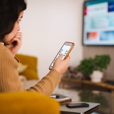 Chromecast : comment partager du contenu depuis son smartphone sur sa TV ?