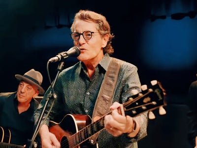 Francis Cabrel de retour avec un nouveau single... et un 45 tours !