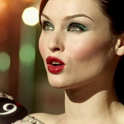 Pourquoi ce tube de Sophie Ellis-Bextor cartonne 22 ans après sa sortie ?