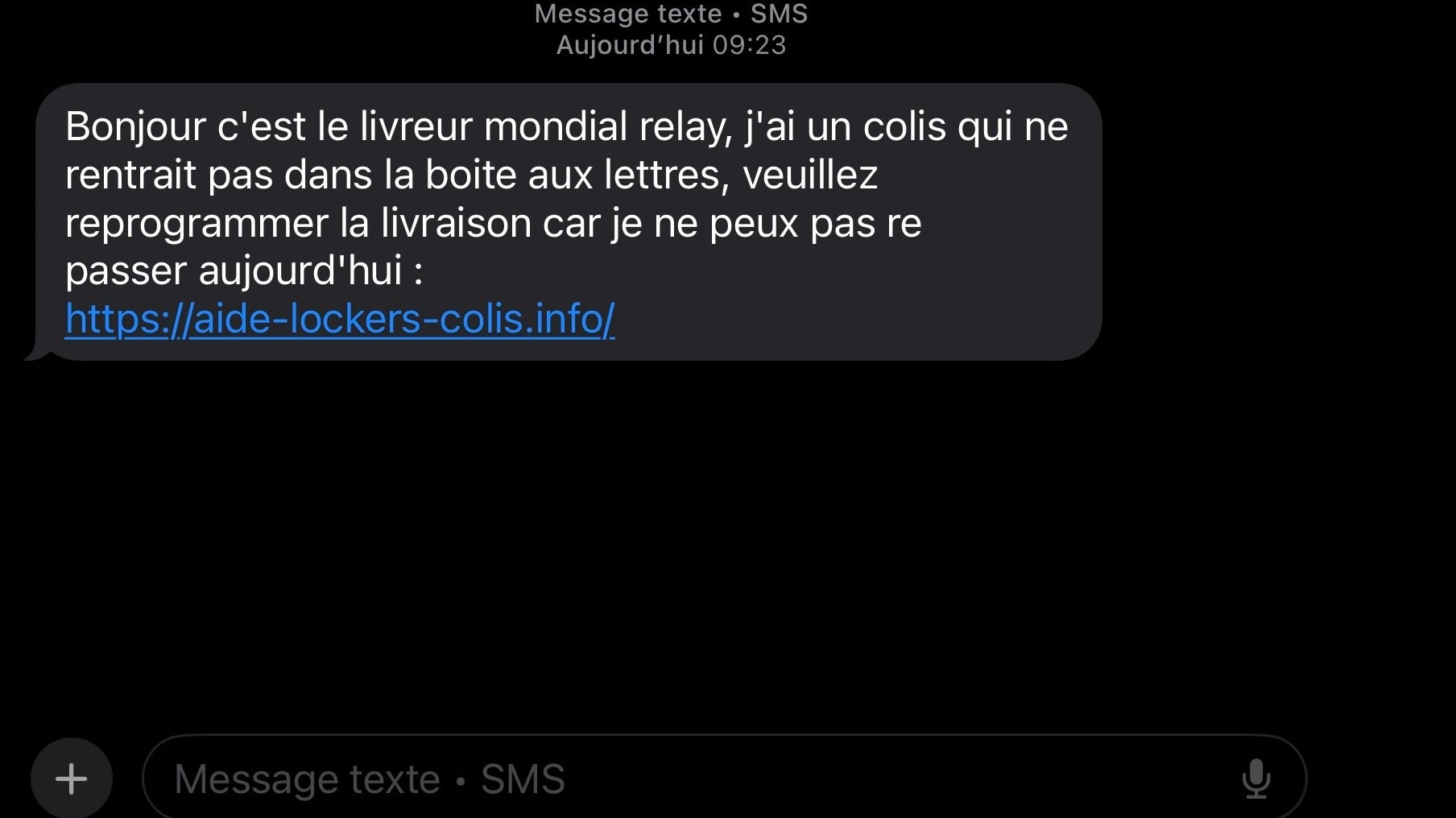 Un exemple de tentative d'arnaque au (faux) colis trop volumineux, reçu le 10 juin 2025.