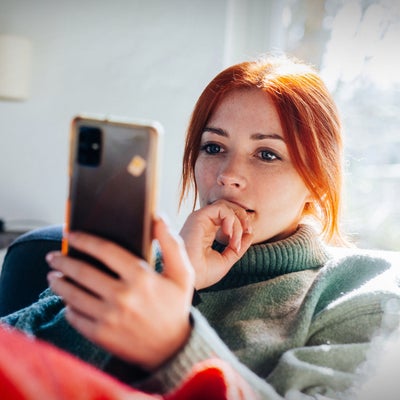 Un smartphone est-il plus lourd si sa mémoire est pleine ?