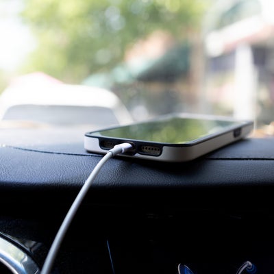 Insolite : l'iPhone 14 sauve la vie d'une femme après un accident de voiture