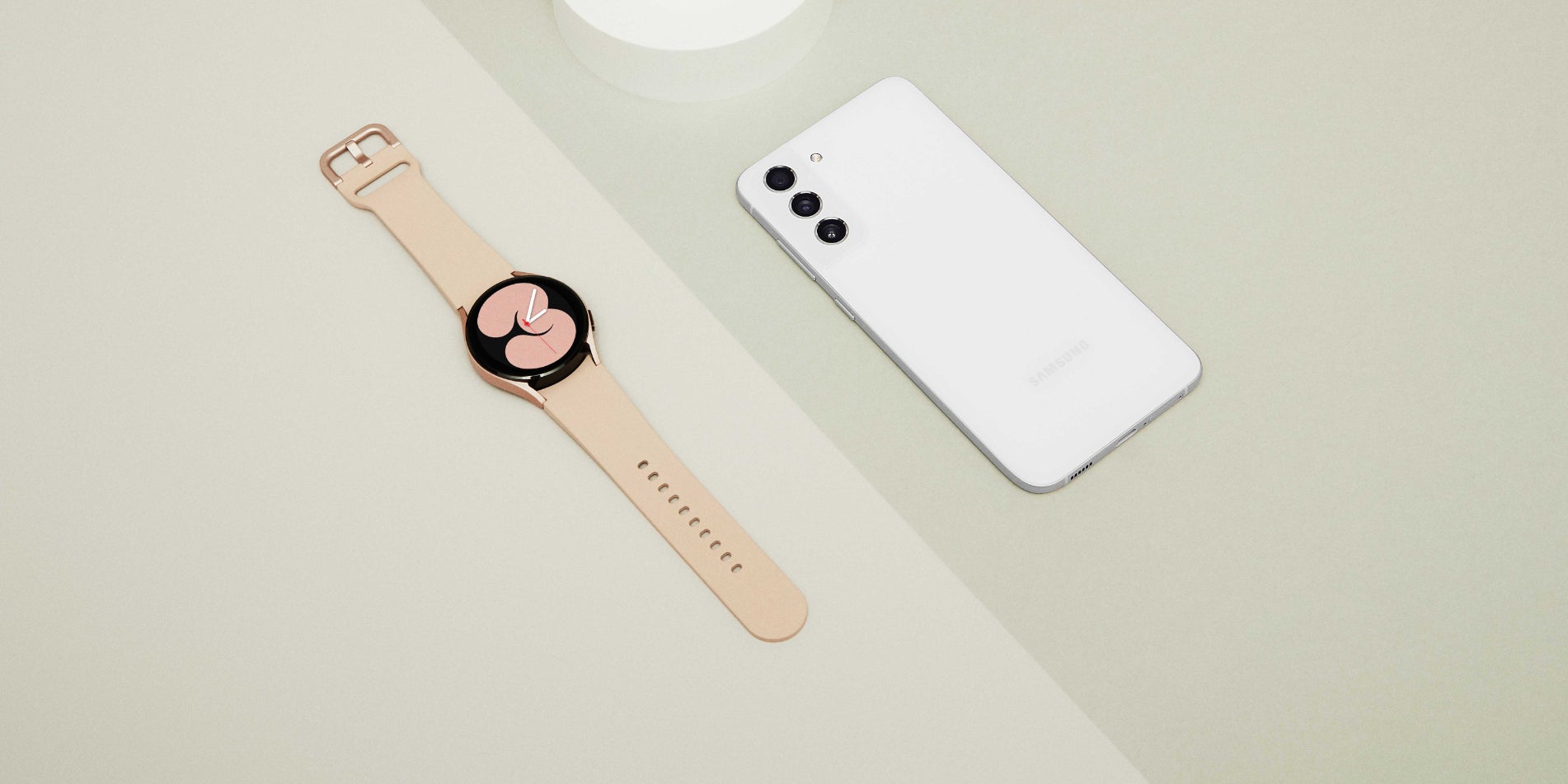 Offrez-vous un smartphone Samsung Galaxy S21 FE 5G et une montre connectée Samsung Galaxy Watch4 à seulement 1 euro l'ensemble pendant la 5G Week chez SFR !