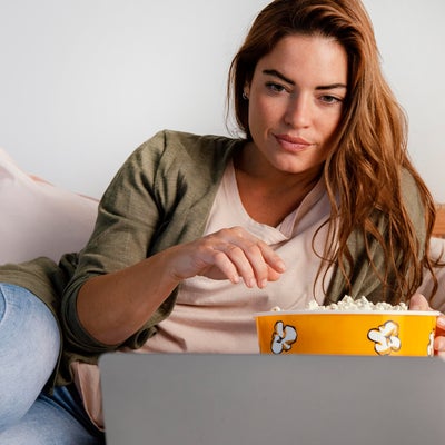 Accéder à Netflix, Disney+ ou HBO Max avec un VPN est-il vraiment autorisé et sans risque ?