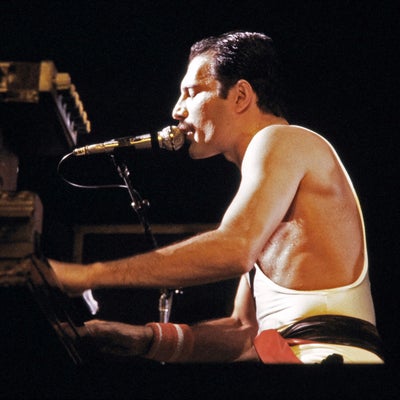 Queen dévoile un titre inédit, Face It Alone, "petit bijou" de Freddie Mercury