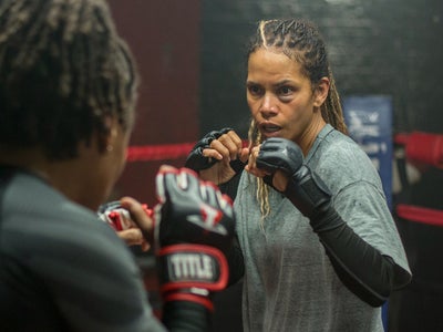 Halle Berry, combattante MMA pour Netflix