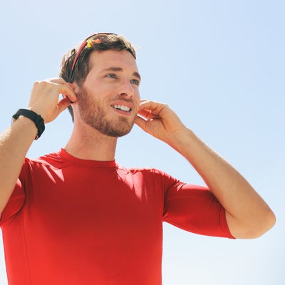 Bon plan : -50% sur les écouteurs sans fil Altice Smart Buds Sport chez SFR