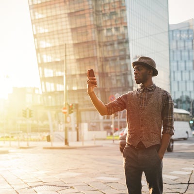 Black Friday : les smartphones en réduction avec le nouveau forfait 5G de SFR