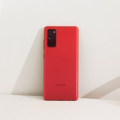 Bons plans de Noël : des smartphones Samsung 5G à 1 euro seulement !