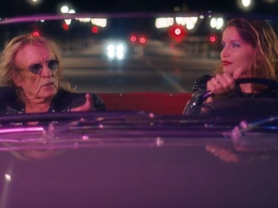 Le duo Christophe - Laetitia Casta s'offre un clip pour Daisy