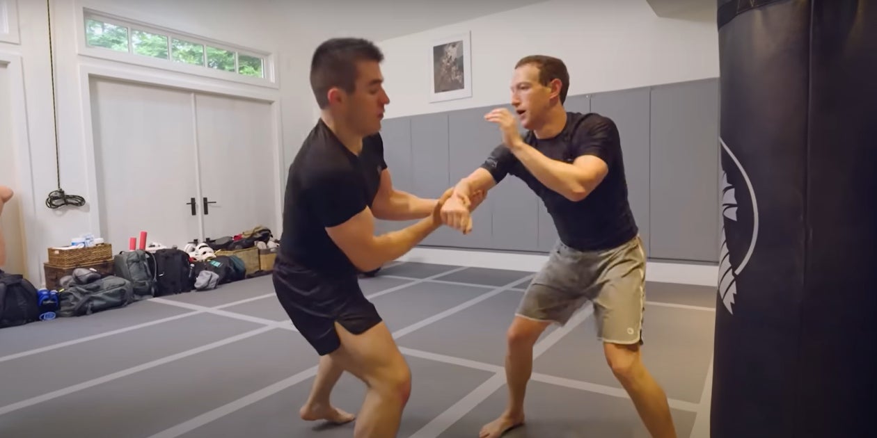 Mark Zuckerberg lors d'un entraînement en Jiu-jitsu brésilien face à Lex Fridman, le 26 juin 2023.