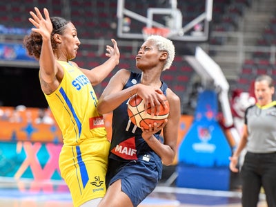 Euro de basket féminin : la France file en quarts de finale