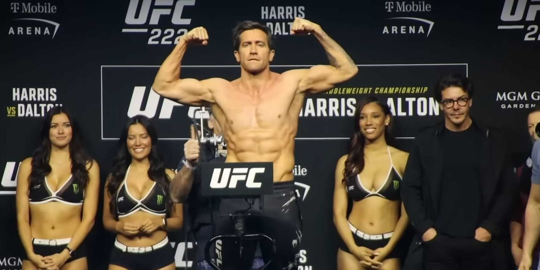 L'acteur Jake Gyllenhaal lors de sa pesée dans le cadre du tournage du film ''Road House''