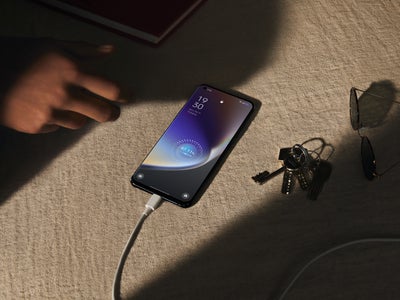 OPPO, toujours plus fort, présente une recharge rapide en 9 minutes chrono