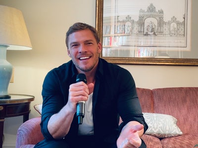 En vidéo - Alan Ritchson nous présente Reacher, nouvelle série Prime Video