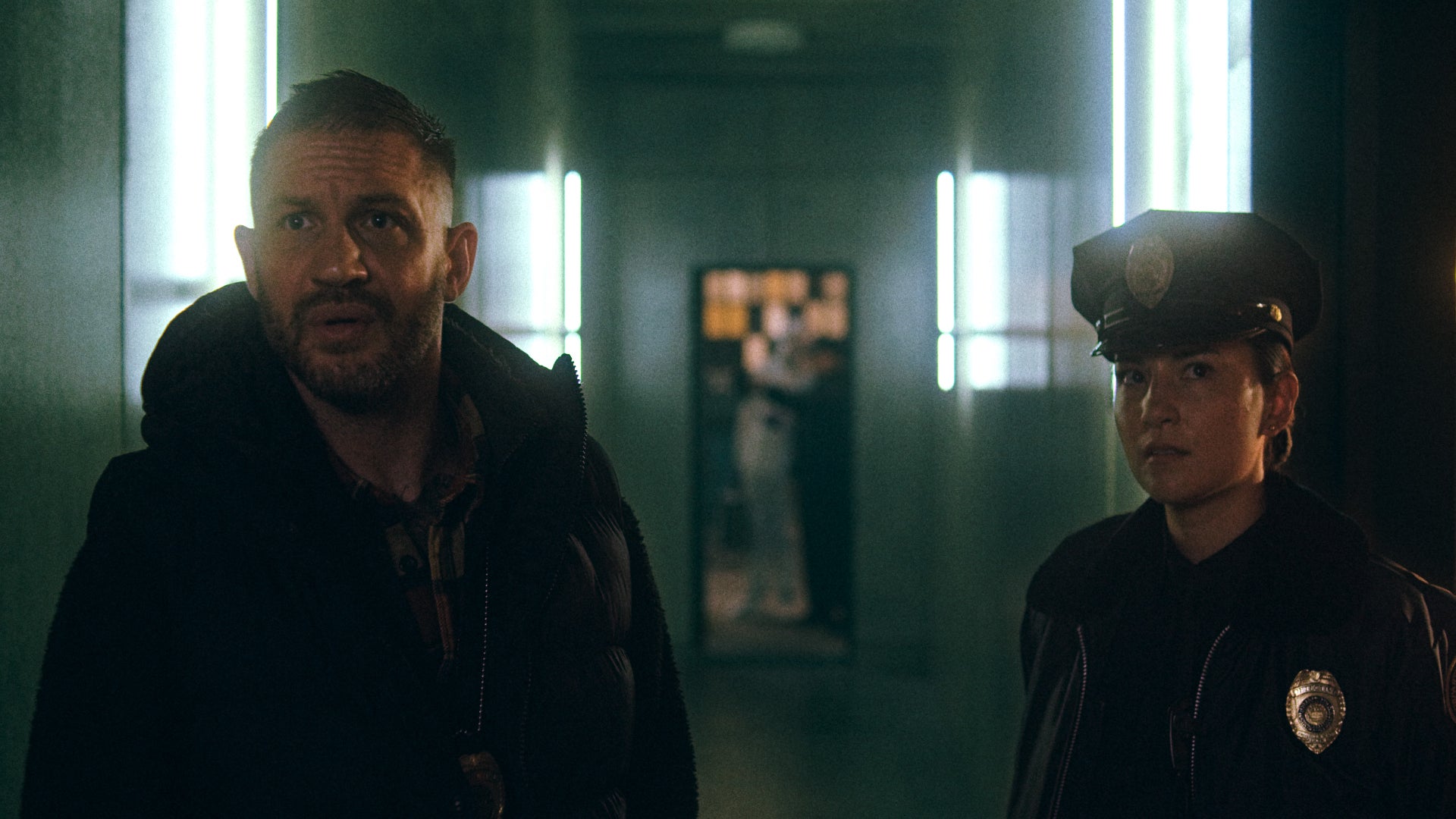 Tom Hardy et Jessie Mei Li dans le film "Havoc", prochainement sur Netflix. Tom Hardy et Jessie Mei Li dans le film "Havoc", prochainement sur Netflix.